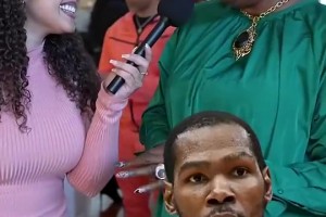 ??洗浴缸還是？杜蘭特媽媽曾爆猛料：KD其實(shí)很會(huì)打掃浴室??