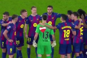 團結(jié)！隊友等拉什福德加入后才開始進行隊內(nèi)談話