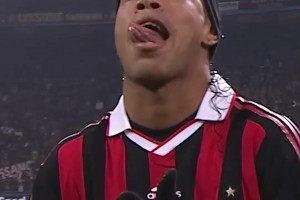 小羅最后一場歐冠出場是在米蘭！如今已是金球獎頒獎嘉賓！