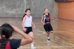 不懂就問，這么小年紀(jì)妹妹練這種腳步好嗎