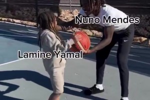 太壞了！??國外網(wǎng)友惡搞今天凌晨亞馬爾vs門德斯