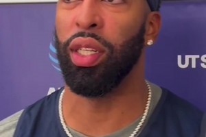 濃眉：我從不為自己的體重?fù)?dān)心！賽季一開始我就會減掉10斤左右