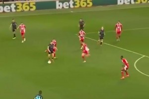 太秀了！那年維爾茨天秀操作連續(xù)盤(pán)帶過(guò)人，難怪偶像是梅西??