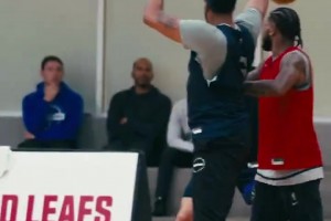 狀元連線！濃眉內(nèi)傳內(nèi)助攻弗拉格雙手暴扣