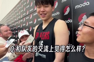 一貫的幽默感~楊瀚森談與隊友交流打趣：我說我的，他說他的??