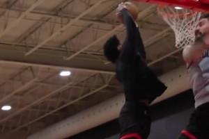 連線！杜蘭特突分助攻阿門 滯空小拉桿暴扣