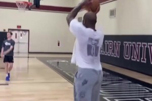 不服老！塔克的底角三分甜點(diǎn)位訓(xùn)練！