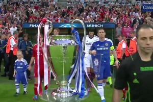 老男孩的最后一搏！12年歐冠決賽回顧！德羅巴滑跪三條杠！