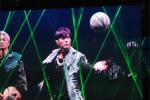 這么多年了，看來(lái)杰倫還是沒有走出大灌籃啊??????