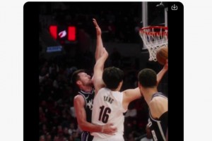 給予肯定！開拓者官推曬楊瀚森背運(yùn)過人上籃：高難度終結(jié)！