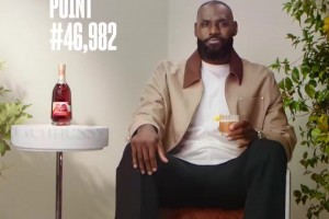 一口悶了！詹姆斯又更新社媒了，這次還是宣傳軒尼詩！