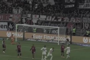 黃金射術(shù)！看臺視角看凱恩此前的地面加塞球！