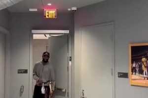 有文化的杰倫！采訪凱爾特人球員：不打籃球會(huì)從事什么工作？