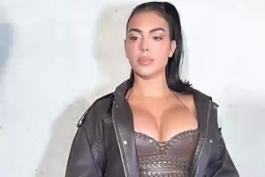 忘了？18年他們拍跑男時就是俄羅斯世界杯，當(dāng)時還請的菲戈！