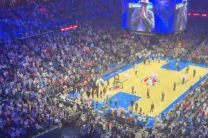 球隊名宿！伊巴卡來到揭幕戰(zhàn)助陣雷霆！