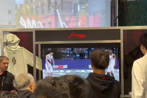 和球迷2K單挑！球迷先選了瀚森，楊瀚森反手選了馬盧阿奇??