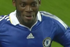 藍(lán)軍歐冠經(jīng)典進(jìn)球！埃辛無解凌空世界波攻破巴薩！