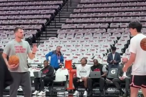 世界太瘋狂了！昨天助教斯普利特還在點評楊瀚森 今天升級主教