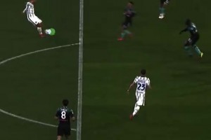 預(yù)熱意甲焦點(diǎn)大戰(zhàn)！國(guó)米官推曬當(dāng)年“愛神”飛火流星??