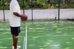 庫里逆天表演爆砍42分，率勇士加時(shí)戰(zhàn)勝掘金，戈登50分成空坎！