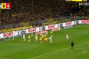 讀秒絕殺！多特角球機會，拜爾禁區(qū)凌空掃射破門