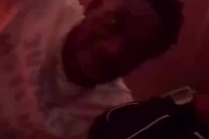 穆西亞拉、阿方索·戴維斯&奧利塞一起去看Drake的演唱會