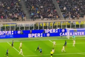 難度低的射門不踢！梅阿查實(shí)拍：勞塔羅外旋抽射讓門將呆若木雞